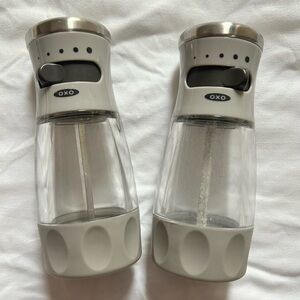 OXO Light Grey Grinder Set